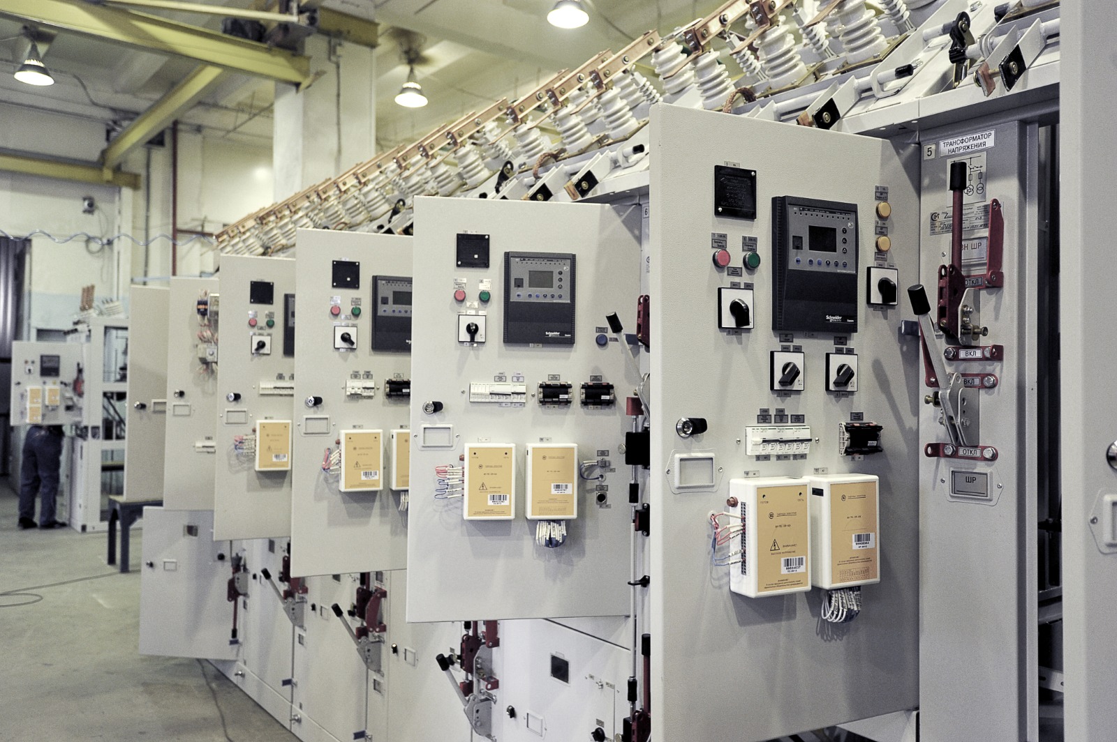 The Importance of Electric Panels in Industrial and Commercial Spaces